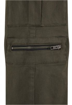 Practical women's cargo pants with extra pockets