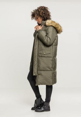 Long puff jacket with fur hood