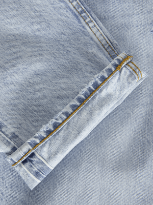 Light blue straight fit jeans for women