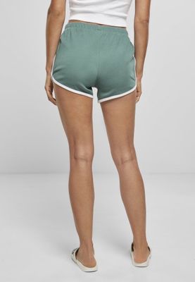 Retro hotpants lady