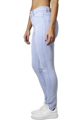 Ljusblå jeans med slitningar