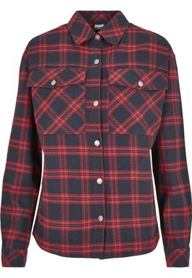 Checkered oversize shirt lady
