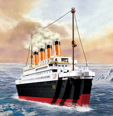 Titanic Big - Sluban - M38-B0577