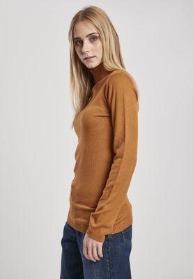 Finely knitted polo lady