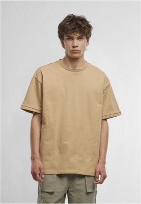 Ribbstickad T-shirt med avslappnad passform