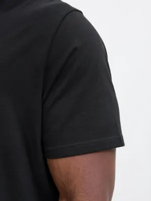 Svart T-shirt med liten logga – Jack & Jones Plus Size