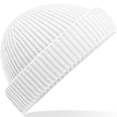 Short knitted beanie