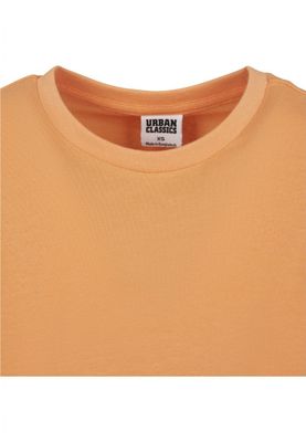Basic t-shirt lady