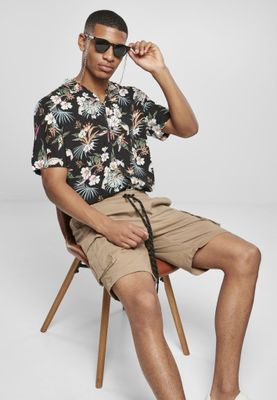 Shorts with leg pocket men