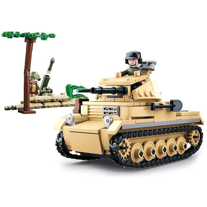 WWII small German Tank - Sluban - M38-B0691