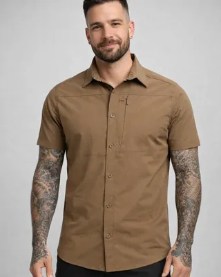 Men's short-sleeved outdoor shirt