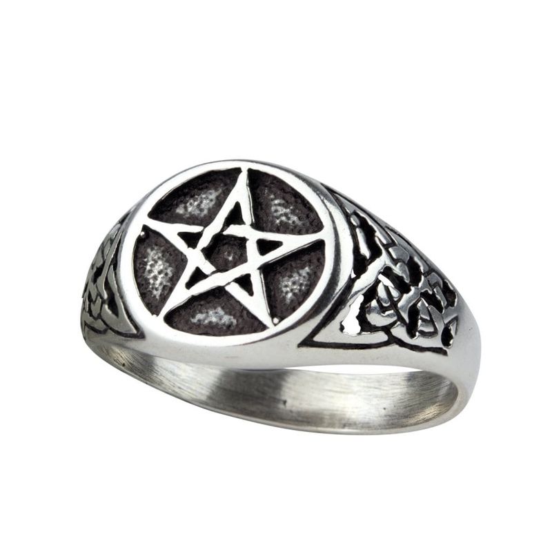 Pentakel ring