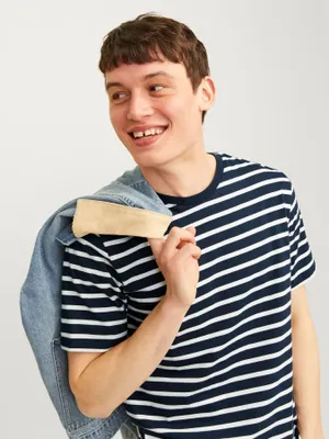 Basic T-shirt från J&J