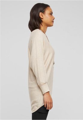 Women's long knitted sweater including necklace
