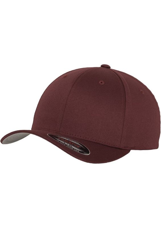 Maroon flexfit cap 5 panel