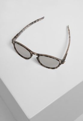 Sunglasses gray leopard pattern