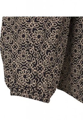 Long-sleeved jumpsuit with short pants