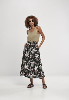 Loose fit linen with neckline