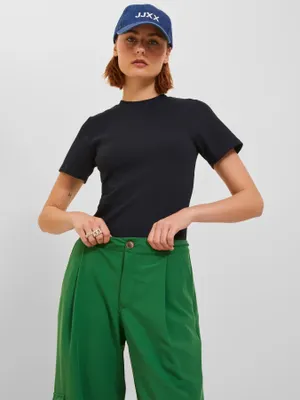 Tight fit rundhalsad T-shirt dam