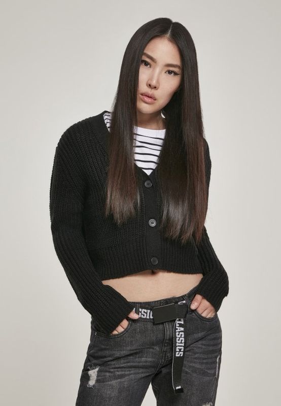 Short cardigan lady