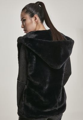 Ladies vest with hood in fur