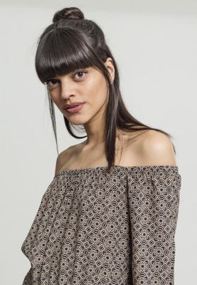 Long-sleeved jumpsuit with short pants