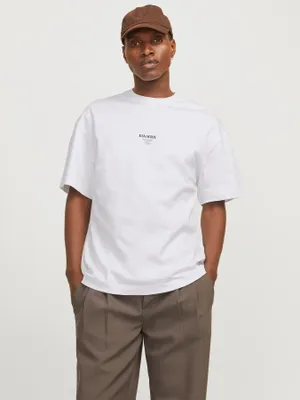 Urban Edge Studio T-shirt med Rund Hals