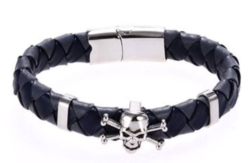 Pirate Skull - braided bracelet