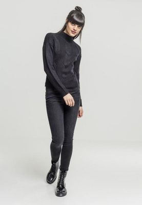 Sweater with braid pattern lady