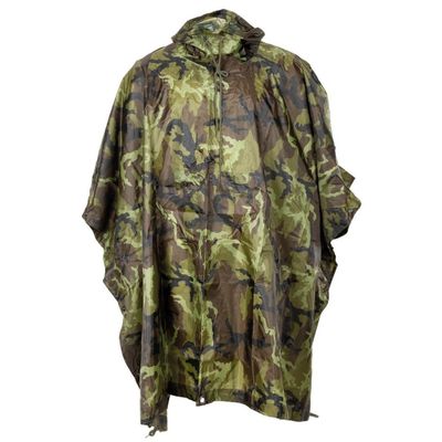 Poncho in camo print