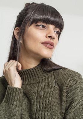 Sweater with braid pattern lady