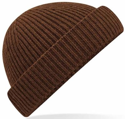 Short knitted beanie
