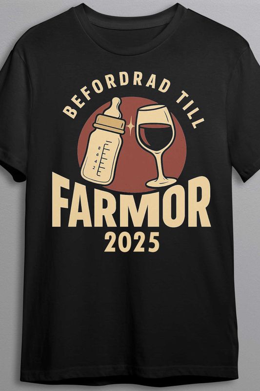 befordrad-till-farmor-t-shirt-2025-1
