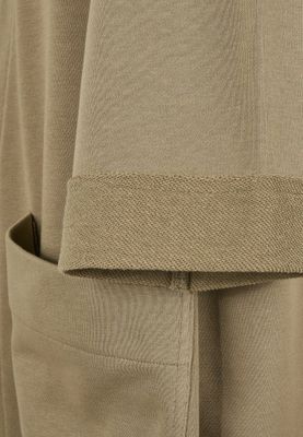 Oversize cardigan with wide arms