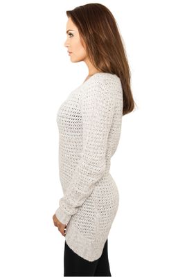 Lång stickad sweatshirt - wideneck - dam i benvit