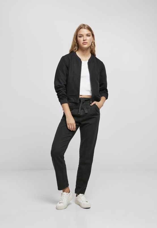 chinos-med-hog-midja-dam-snygg-tjej.jpg