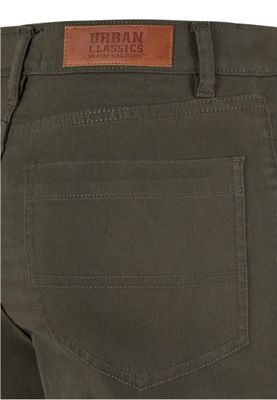 Practical women's cargo pants with extra pockets