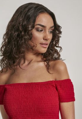Short dress with bare shoulders