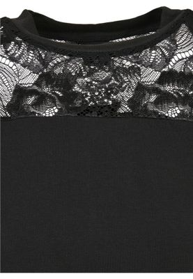 Oversize top with lace
