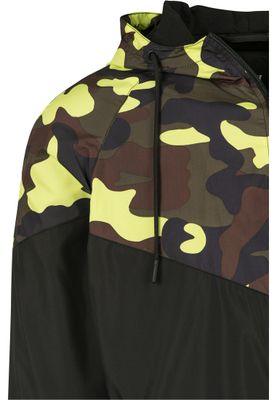 Camo arrow windbreaker