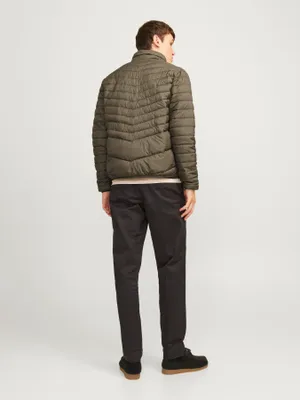 Packable Pufferjacka med Ståkrage