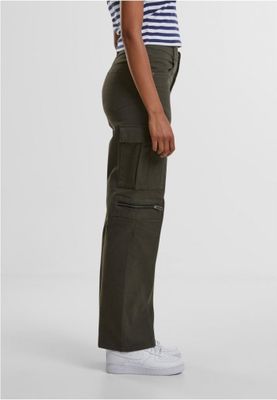 Practical women's cargo pants with extra pockets