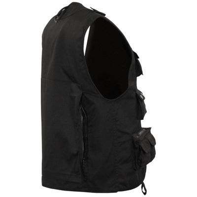 Vest with many pockets