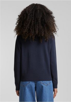 Classic comfortable knitted sweater for women
