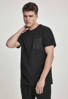 T-shirt with polyester pocket