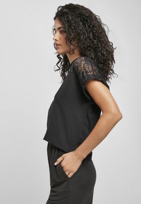 Oversize top with lace