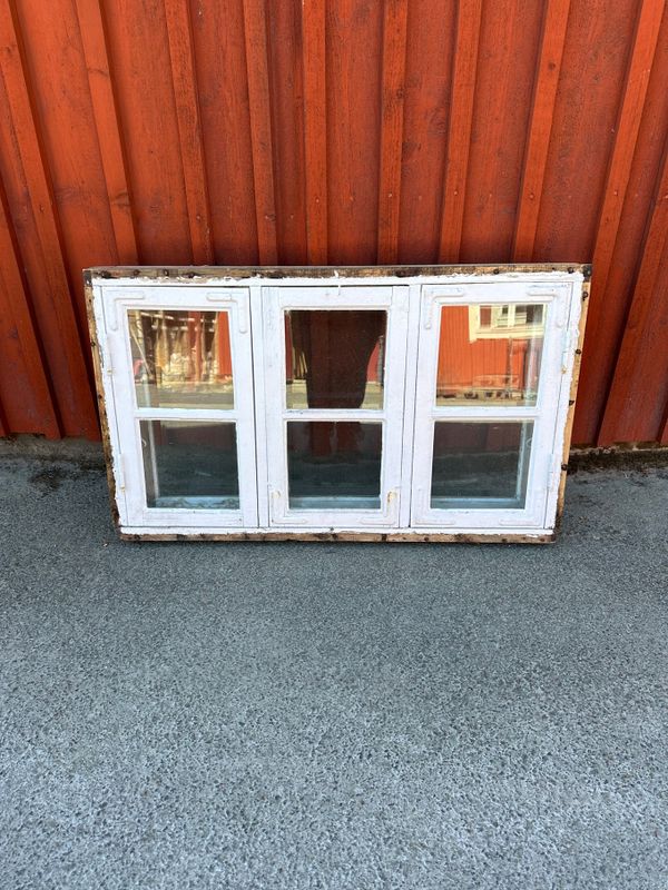 3-luftsfönster med karm, 111x66,5 cm, med lös innerbåge