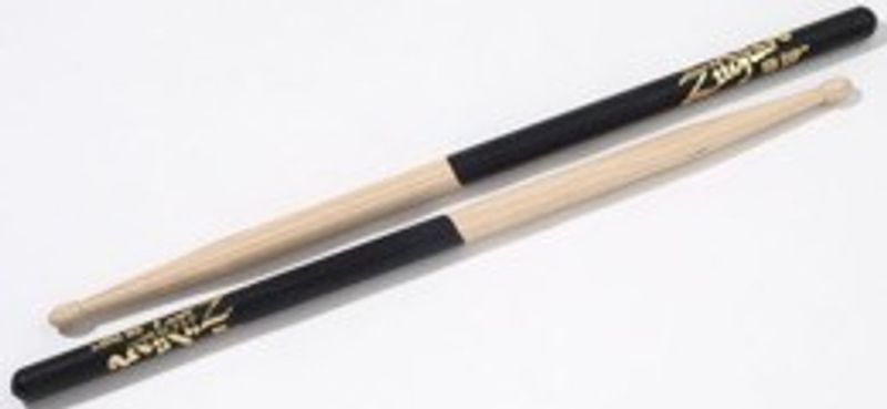 Zildjian Z5BD 5B Black Dip Hickory trumstockar, träspets