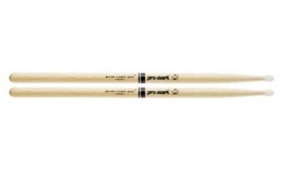 Promark PW2BN trumstockar Classic Attack, 2B, ek, nylonspets