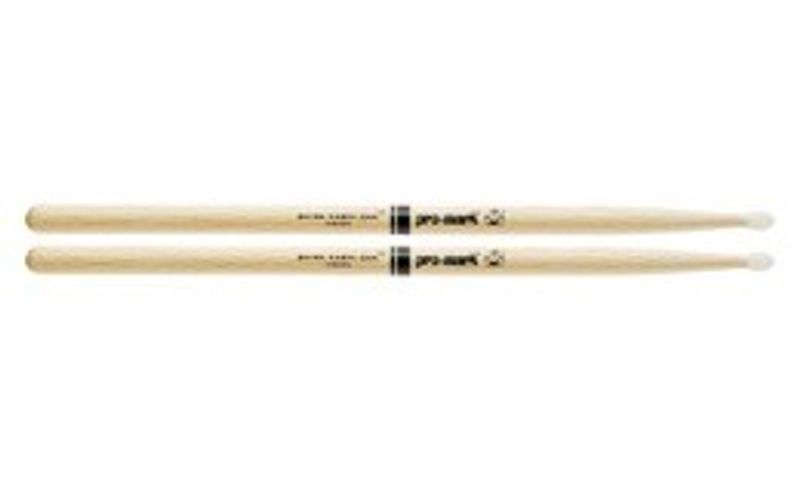 Promark PW2BN trumstockar Classic Attack, 2B, ek, nylonspets